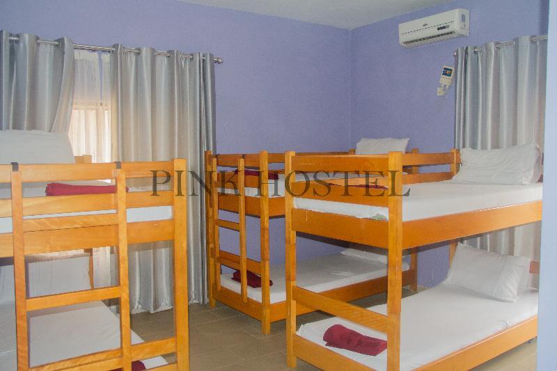 Pink Hostel Accra Ngoại thất bức ảnh